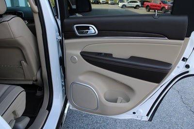 2020 Jeep Grand Cherokee Summit