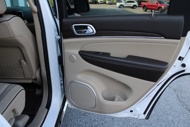 2020 Jeep Grand Cherokee Summit