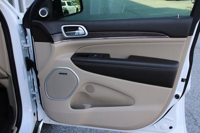 2020 Jeep Grand Cherokee Summit