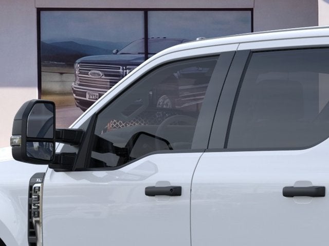 2026 Ford Chassis Cab Base