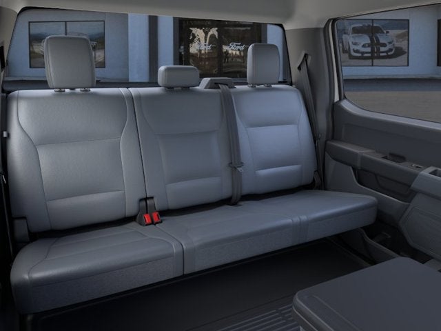 2025 Ford Chassis Cab Base