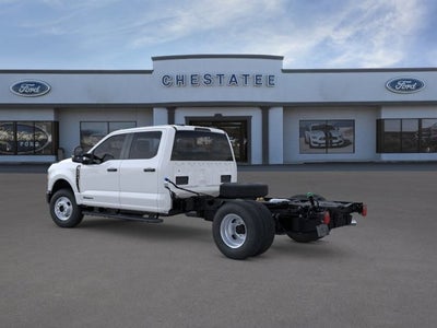 2025 Ford Chassis Cab Base