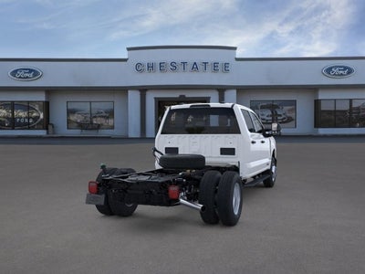 2025 Ford Chassis Cab Base