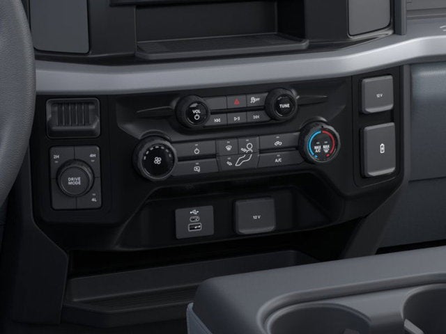 2026 Ford Chassis Cab Base