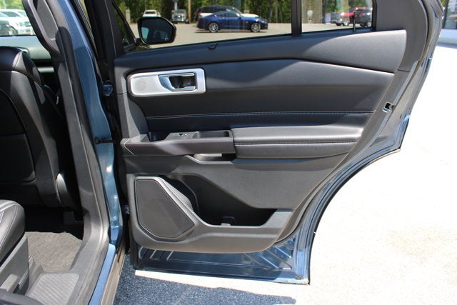 2020 Ford Explorer ST - Blue exterior view 11