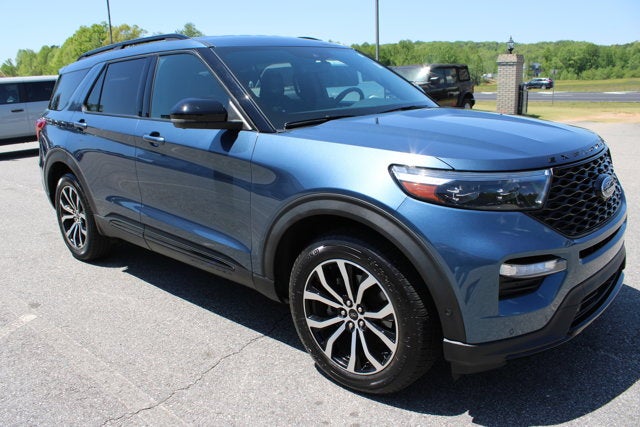 2020 Ford Explorer ST - Blue exterior view 3