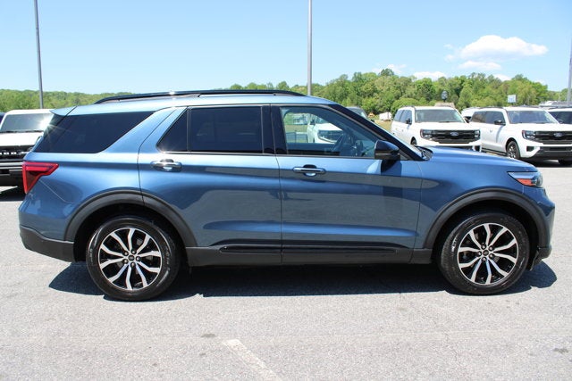 2020 Ford Explorer ST - Blue exterior view 4