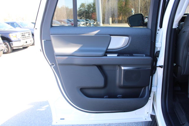 2025 Ford Expedition Max Active - White exterior view 17