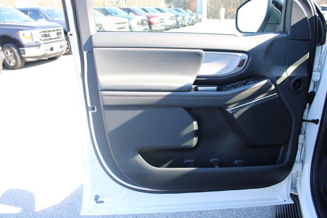 2025 Ford Expedition Max Active - White exterior view 19