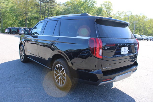 2025 Ford Expedition Platinum - Black exterior view 8