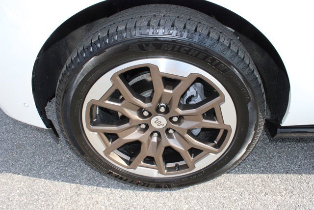 2025 Ford Expedition King Ranch - White exterior view 10