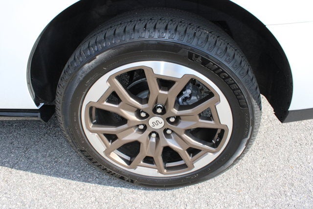 2025 Ford Expedition King Ranch - White exterior view 11