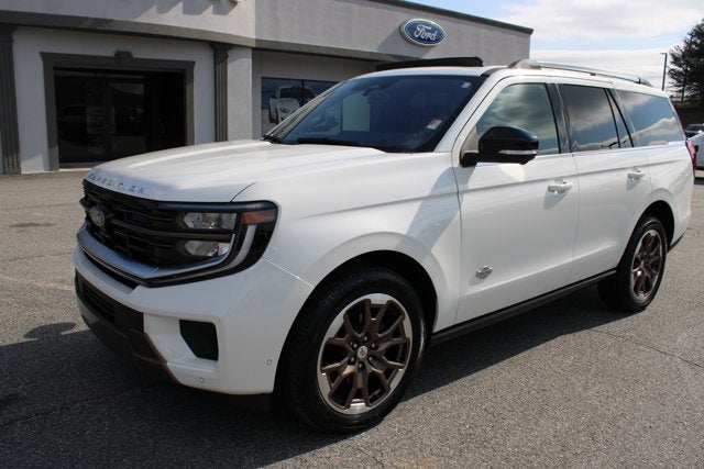 2025 Ford Expedition King Ranch - White exterior view 2