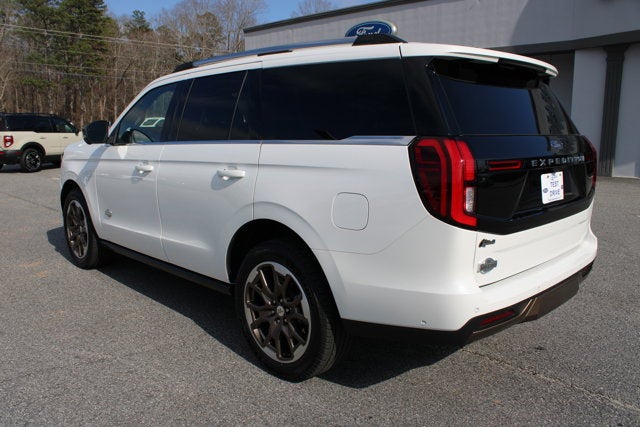 2025 Ford Expedition King Ranch - White exterior view 8