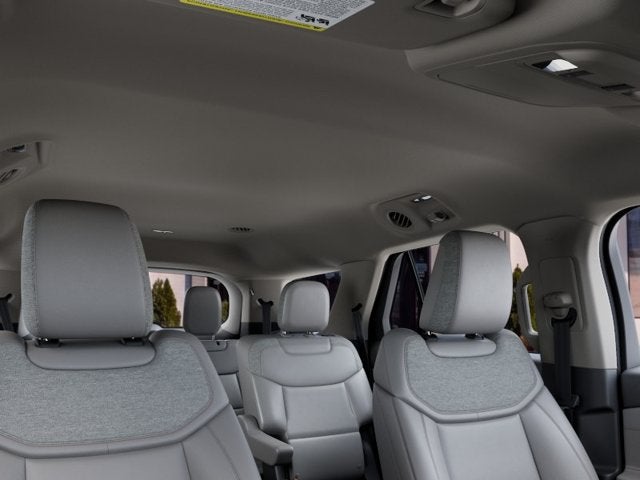 2027 Ford Explorer Active w/200A Pkg