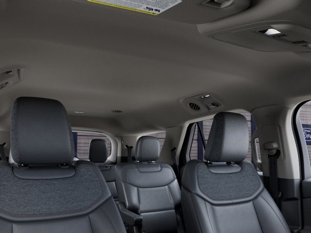 2027 Ford Explorer Active w/200A Pkg