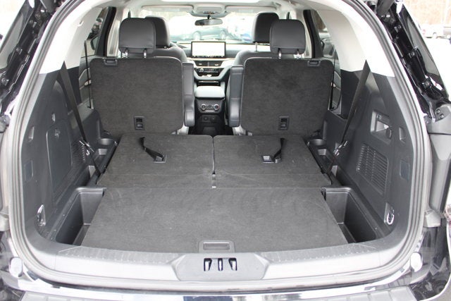 2025 Ford Explorer Active - Black exterior view 9