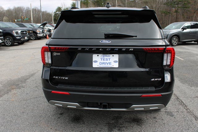 2025 Ford Explorer Active - Black exterior view 6