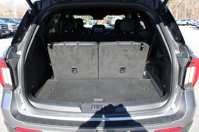 2025 Ford Explorer ST-Line - Gray exterior view 9