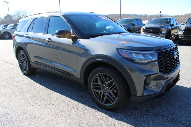 2025 Ford Explorer ST-Line - Gray exterior view 3