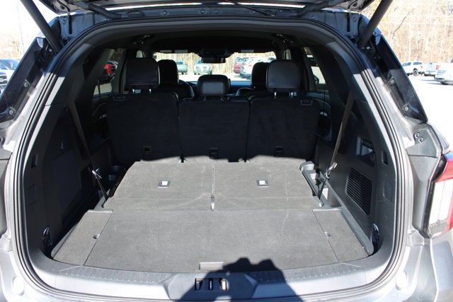 2025 Ford Explorer ST-Line - Gray exterior view 8