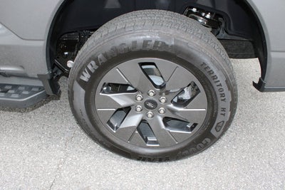 2024 Ford F-150 Lightning LARIAT