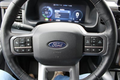 2024 Ford F-150 Lightning LARIAT