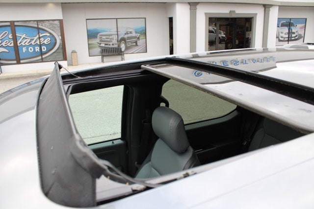 2024 Ford F-150 Lightning LARIAT