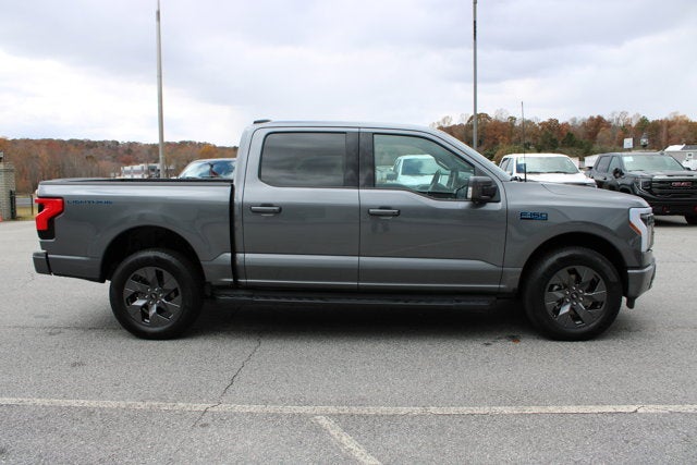 2024 Ford F-150 Lightning LARIAT