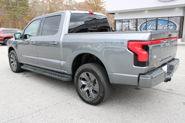2024 Ford F-150 Lightning LARIAT