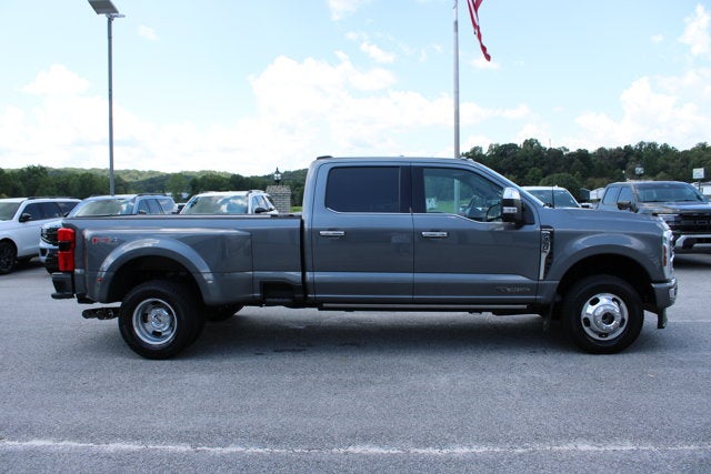 2024 Ford Super Duty F-350 DRW Platinum