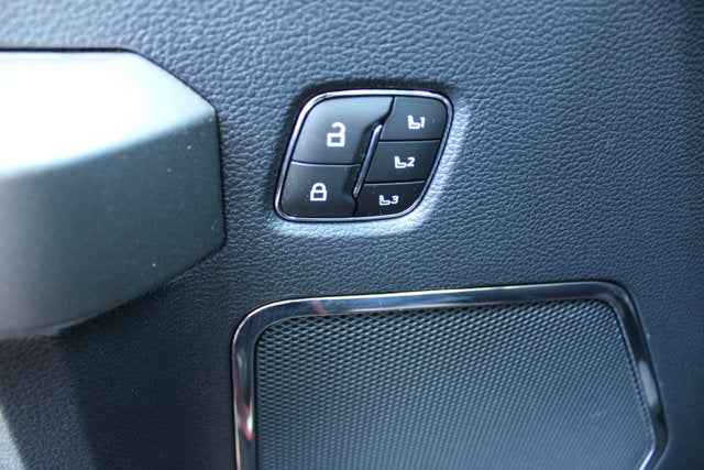 2022 Ford Super Duty F-450 DRW Platinum