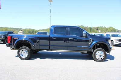 2022 Ford Super Duty F-450 DRW Platinum