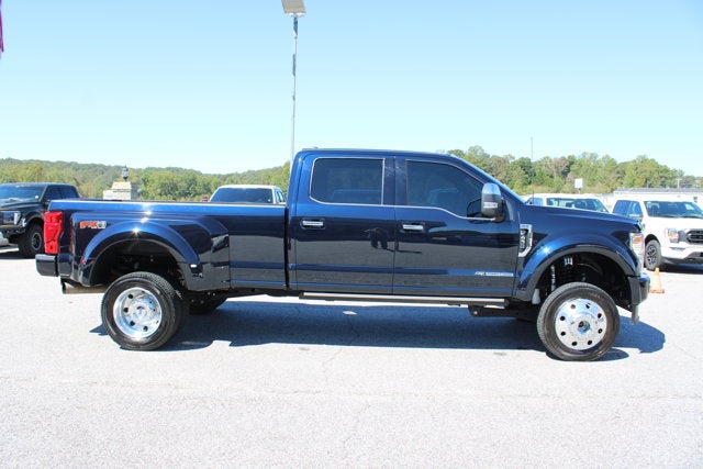 2022 Ford Super Duty F-450 DRW Platinum