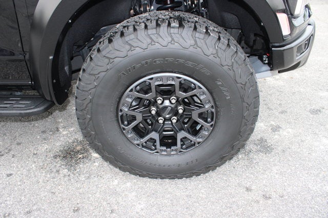 2025 Ford F-150 Raptor R