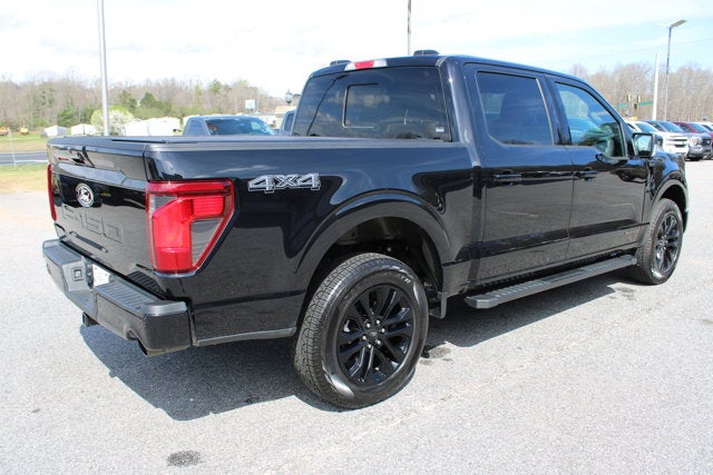 2025 Ford F-150 XLT - Black exterior view 6