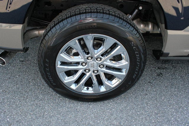 2025 Ford F-150 King Ranch - Blue exterior view 12