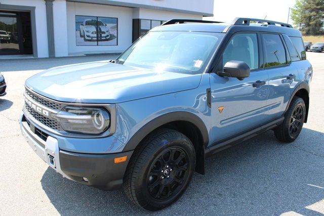 2025 Ford Bronco Sport Badlands - Blue exterior view 1