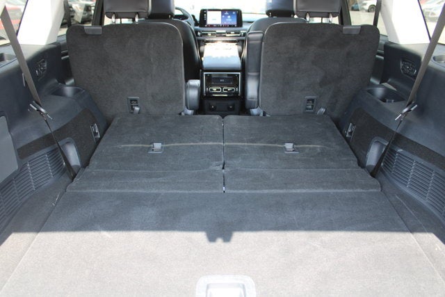 2025 Lincoln Aviator Premier - White exterior view 13