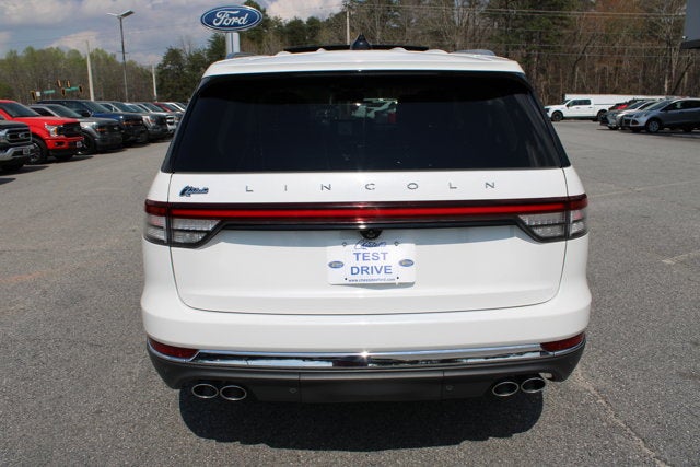 2025 Lincoln Aviator Premier - White exterior view 7