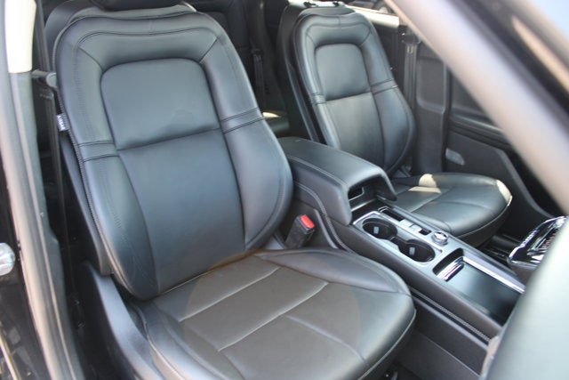 2025 Lincoln Corsair Premier - Black exterior view 17