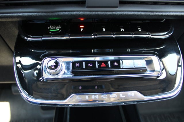 2025 Lincoln Corsair Premier - Black exterior view 5