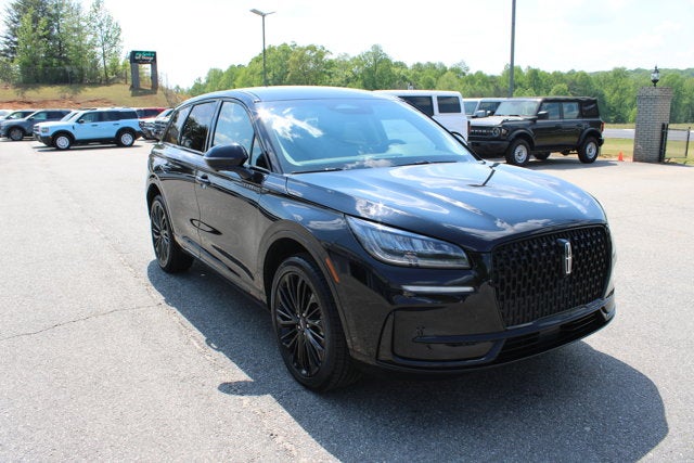 2025 Lincoln Corsair Premier - Black exterior view 3