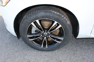 2018 Volvo XC60 Momentum