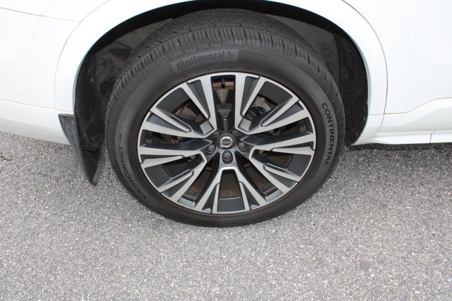 2020 Volvo XC90 Momentum