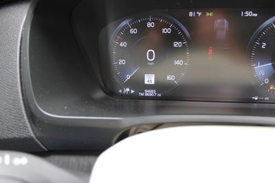 2020 Volvo XC90 Momentum